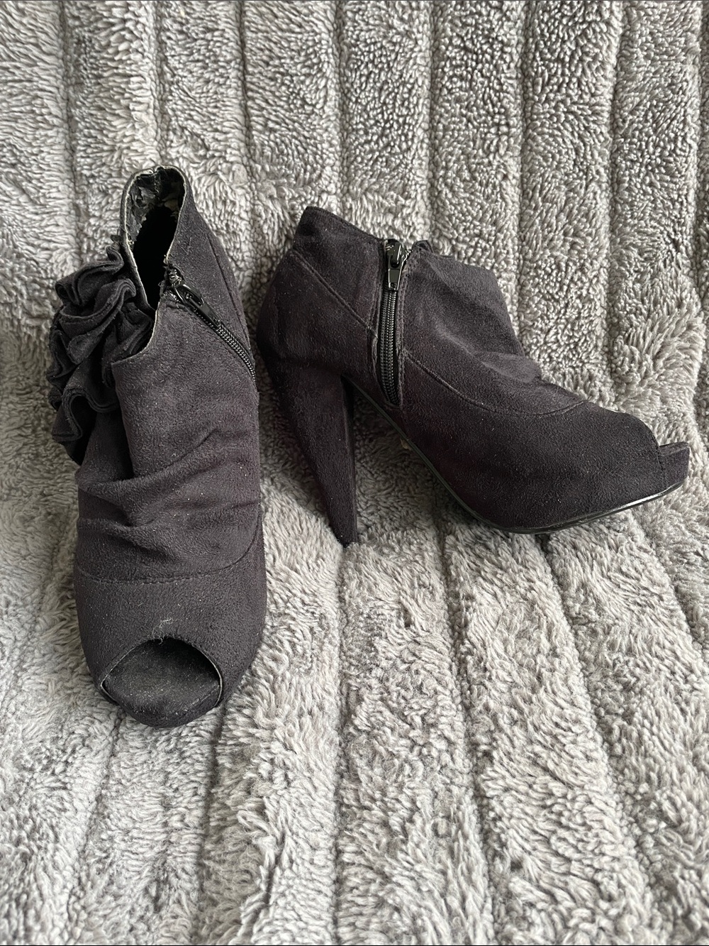 Women’s Black Peep-Toe Suede Ankle Booties with Side Zipper